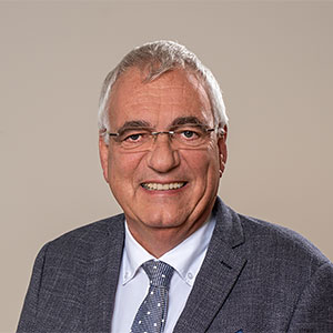 Prof. Dr. Hartmut Schwab, Präsident der BStBK